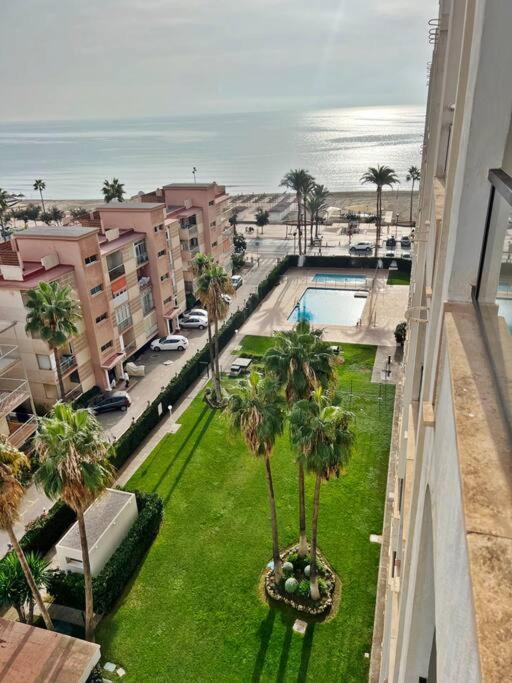 Bonito Atico En Primera Linea De Playa Con Piscina فوينخيرولا المظهر الخارجي الصورة